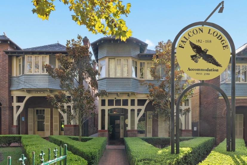 Falcon Lodge — отель с удобным расположением в Сиднее