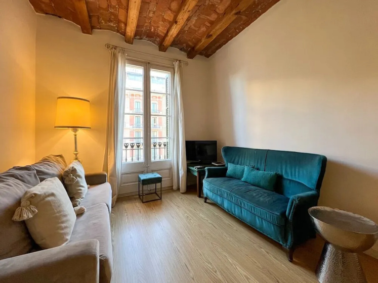 Цены на Stay U-nique Apartment Arago II в Барселоне