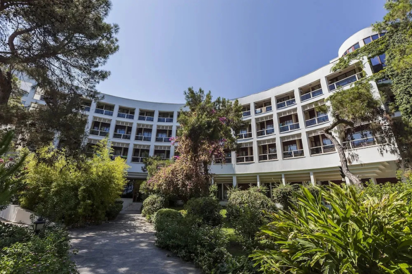Perre La Mer Hotel Resort & Spa — всё о проживании в Гёйнюк