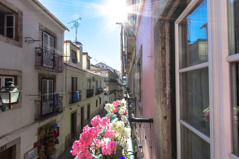 Цены на Bairro Alto Vintage by Homing в Лиссабоне