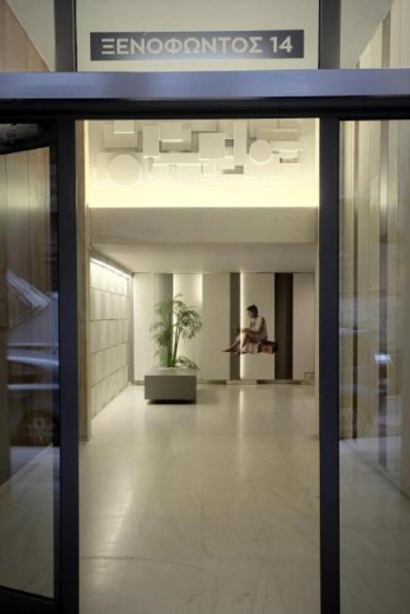 LeGeo-Luxurious Athenian Apartment — отель с удобным расположением в Афины