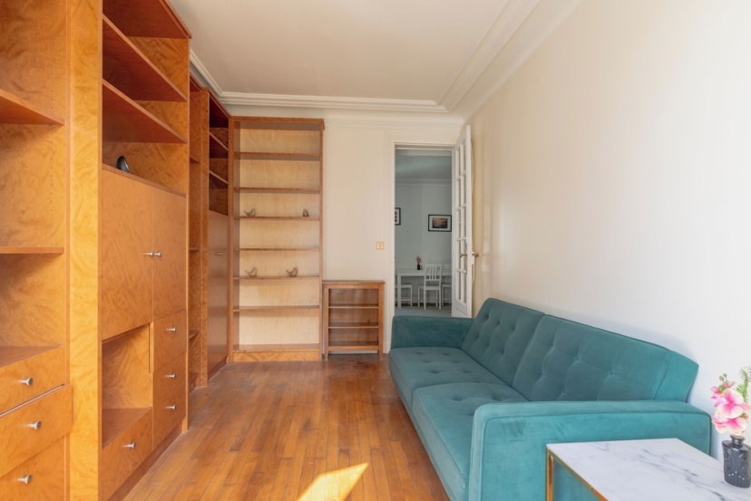 Цены на Paris Port-Royal Cosy residence в Париже