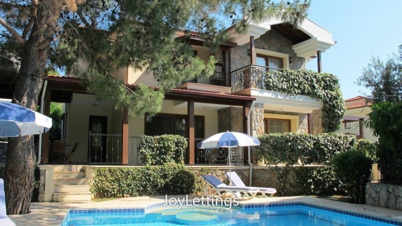 Villa AX03 by JoyLettings — отель с удобным расположением в Олюдениз