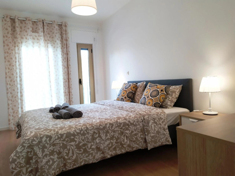 Lisbon central apartment in Entrecampos — забронировать отель в Лиссабоне