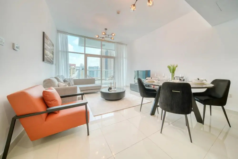 Цены на Premium 2BR Apt w Marina Views в Дубае