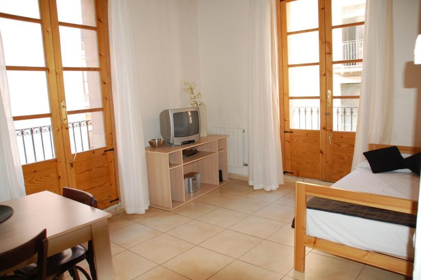 Apartments Nou Rambla — отель с удобствами в Барселоне