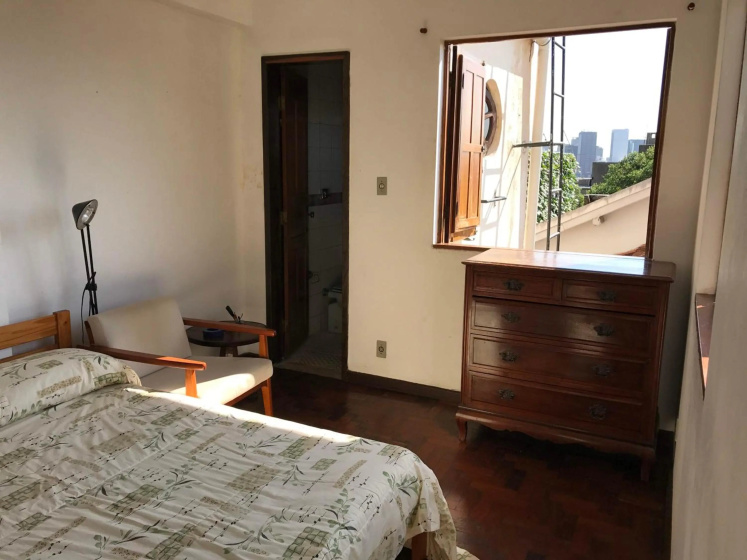 Guest house with stunning view — отель с удобным расположением в Рио