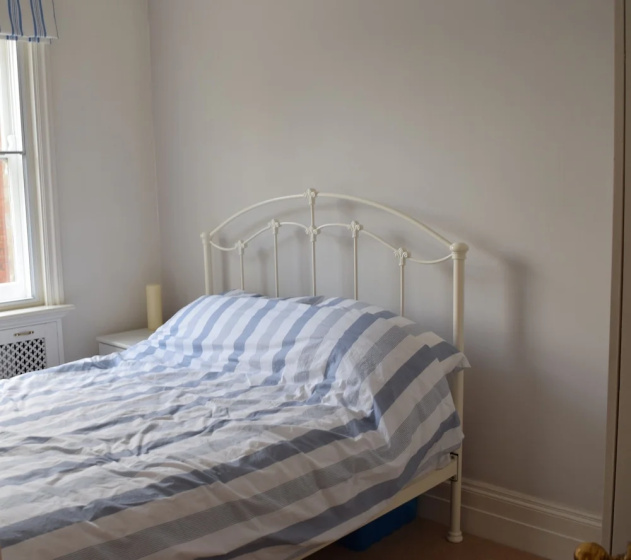 Modern 2 Bedroom Apartment With Views of Clapham Common — забронировать отель в Лондоне