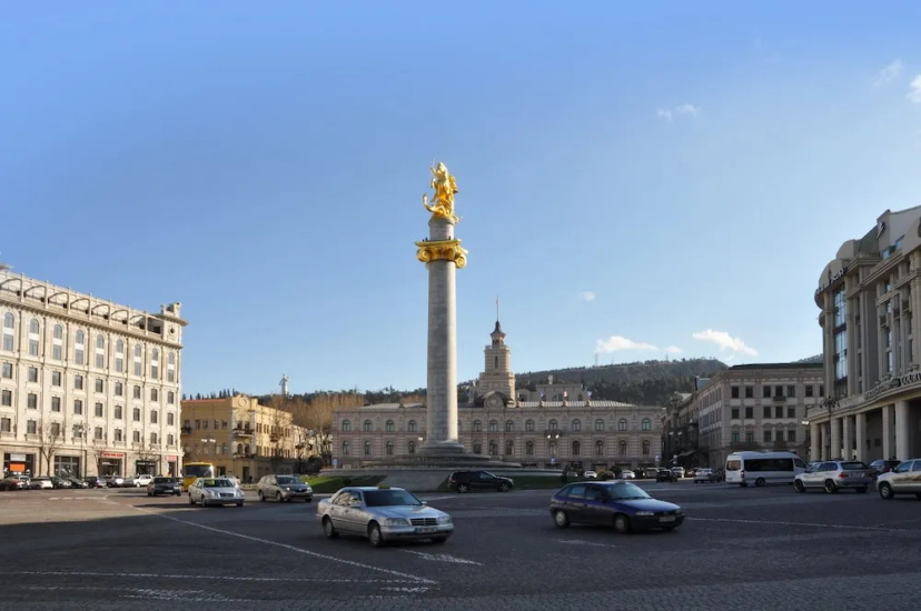 Цены на Апартаменты в пер. Вахтанга Котетишвили, 3, кв. 3 в Тбилиси