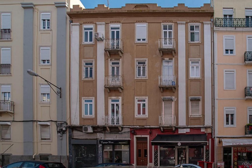 Antonio Pedro Brand New Apartment — отель с удобным расположением в Лиссабоне