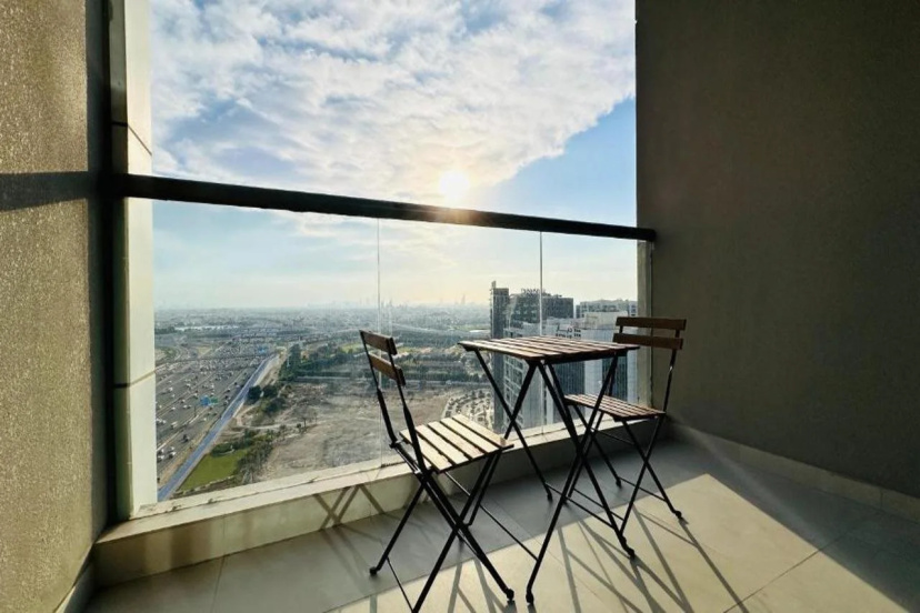 Upscale Studio Apartment Business Bay with Balcony and Free Parking by BelVilla — забронировать отель в Дубае
