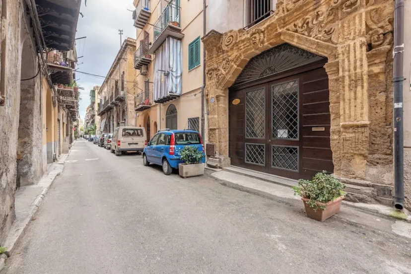 Alabardieri Apartments by Wonderful Italy — отель в Палермо, Италия