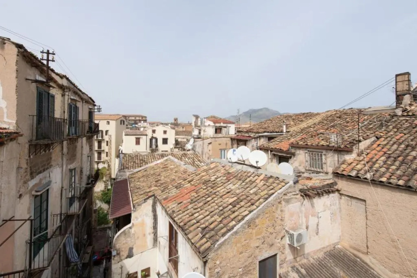 Цены на Vittorio Emanuele Apt Terrace by Wonderful Italy в Палермо