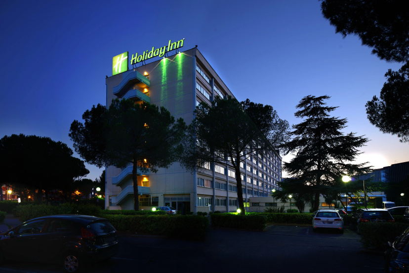 Holiday Inn Rome- Eur Parco Dei Medici by IHG — отель с удобствами в Риме