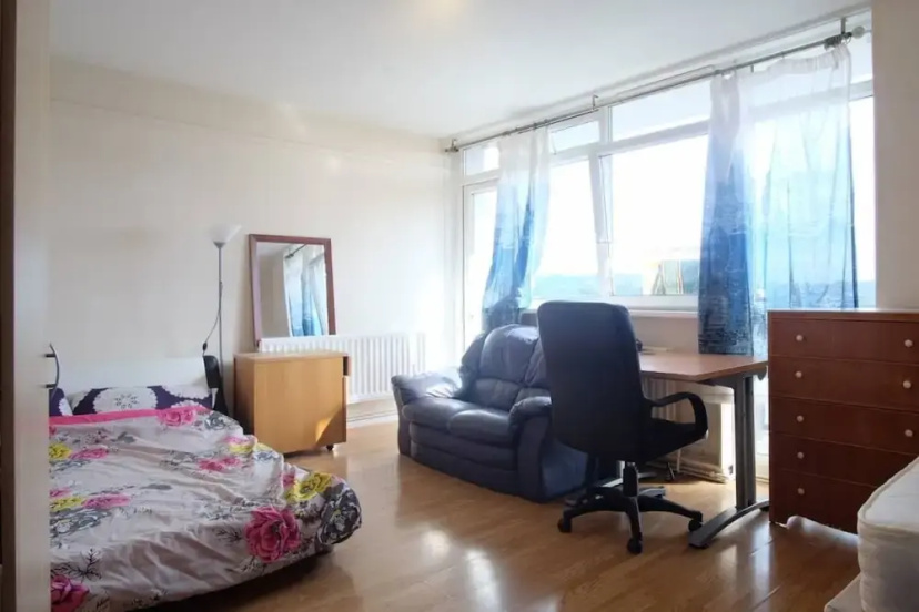 2-bed Apartment in London Woolwich — забронировать отель в Лондоне