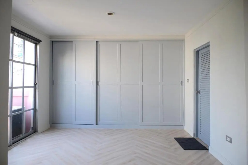 Silom Apartment Close to BTS +WIFI+Netflix — отель в Бангкоке, Таиланд