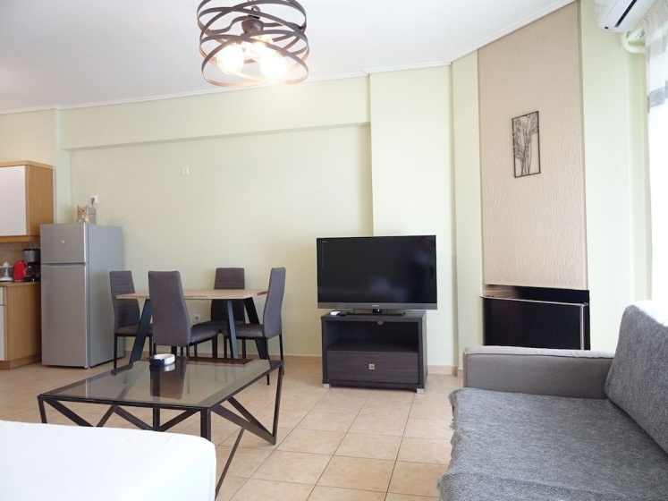 Modern central apartment with view — отель с удобным расположением в Афины