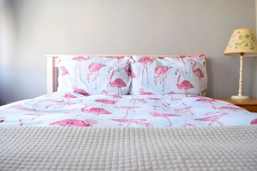 Lovely Newly-renovated 3 Bedroom Apartment in Fulham — забронировать отель в Лондоне