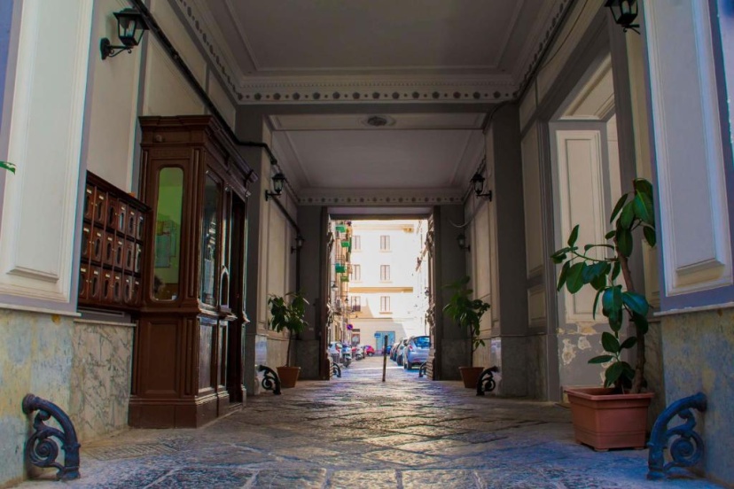 La Casa nel Borgo — комфортный отель в Неаполе