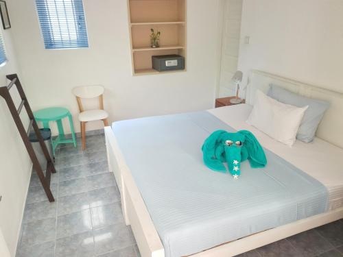 Neela's Guest House-Hikkaduwa Beach — комфортный отель в Хиккадува