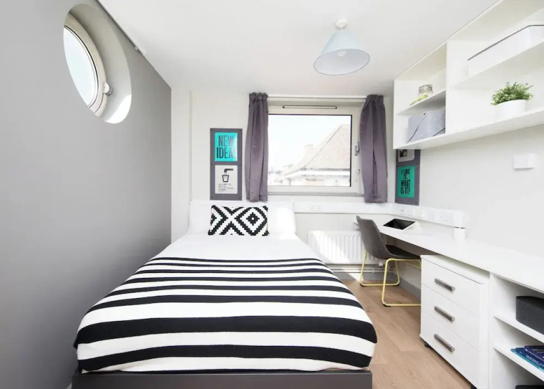 Student Only Ensuite Room in Apt London — отель с удобным расположением в Лондоне