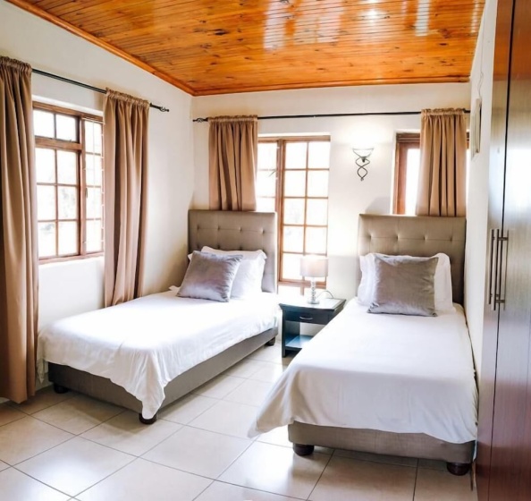 Kingfisher Hollow Exclusive Guest House — отель с удобным расположением в Кейптауне