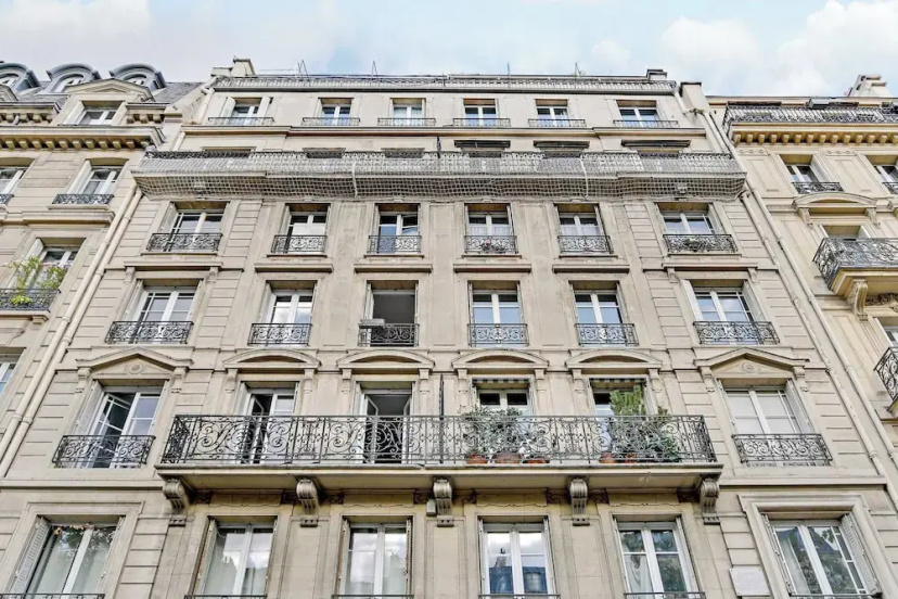 Welcoming Apartment - 2br/4p - Arc de Triomphe — отель с удобным расположением в Париже
