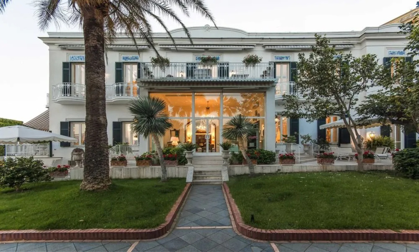 Marechiaro Villa  Relais — комфортный отель в Неаполе
