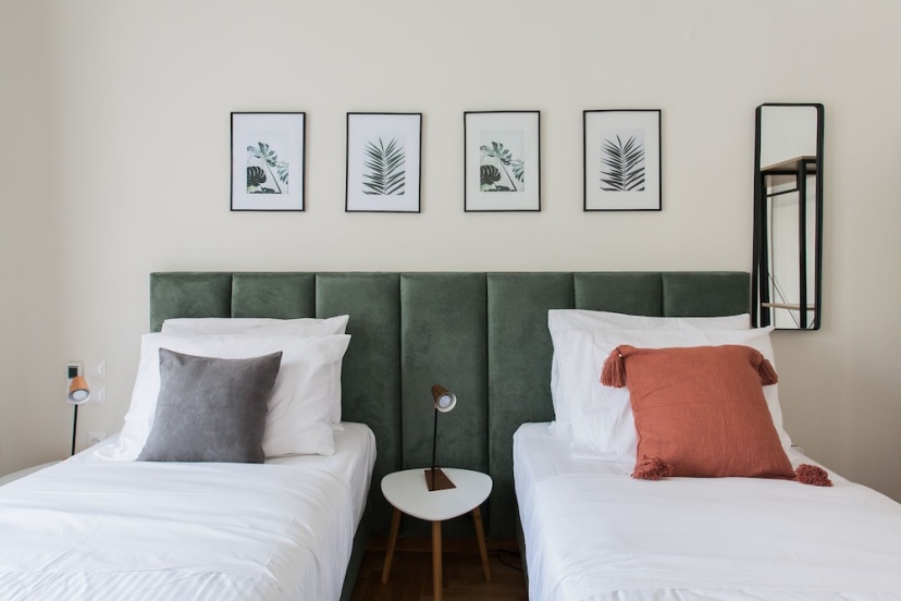 UPSTREET Charming & Comfy 2BD Apt-Acropolis — комфортный отель в Афины