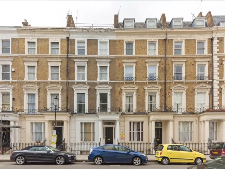 Collingham Place Apartment — забронировать отель в Лондоне