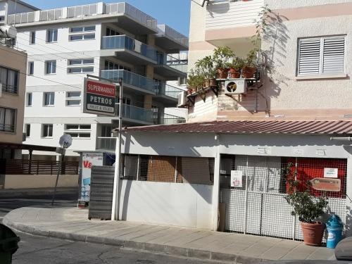 104 Frixos Roula Court — отель с удобствами в Ларнака