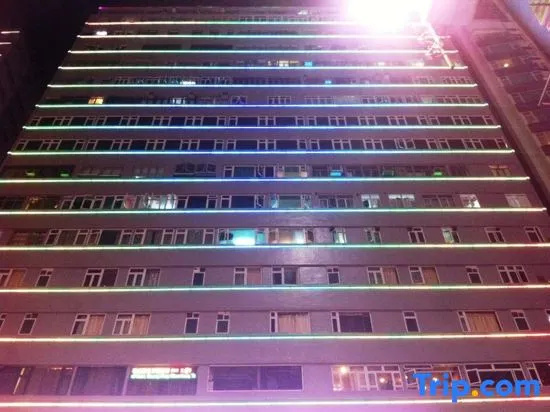 Цены на Hong Kong Coliving Space в Гонконг