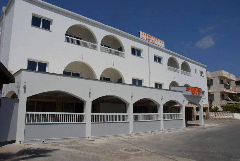 Сравните цены на Christabelle Hotel Apartments в Айя-Напа