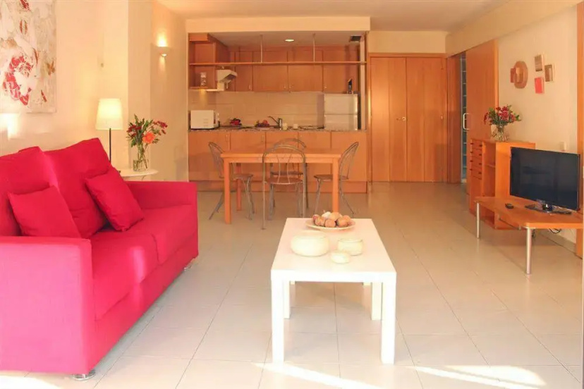 Yays Sagrera Boutique Apartments — отель с удобствами в Барселоне