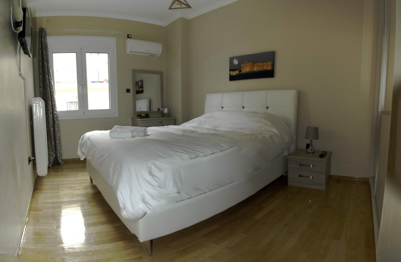 Gazi Divine Apartment — комфортный отель в Афины