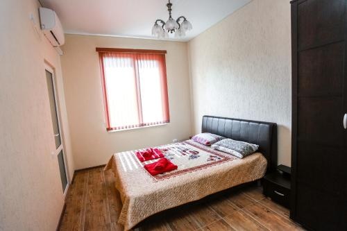 Castle Guest House — забронировать отель в Новый Афон