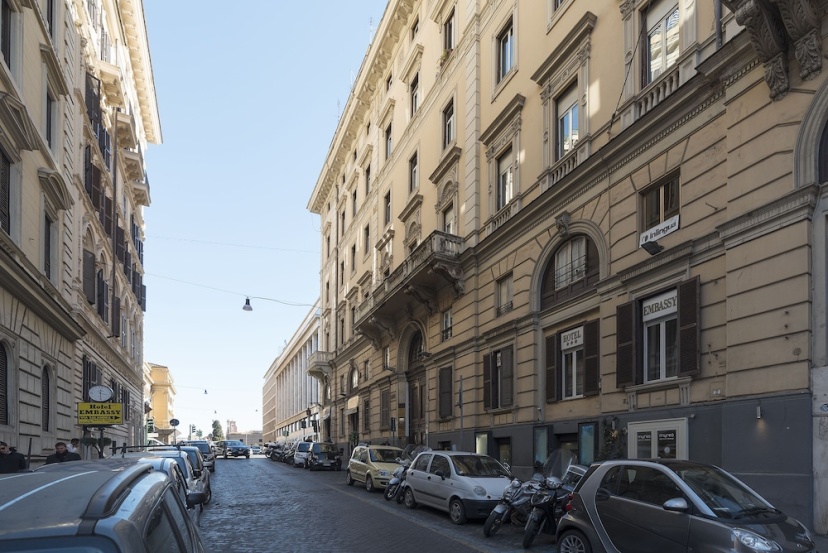 Sallustiano Terrace Apartment — отель с удобным расположением в Риме