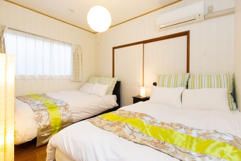 Guest House Osaka-jyou — забронировать отель в Осаке
