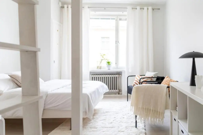 Luminous studio in Kallio / Amazing location — отель в Хельсинки, Финляндия
