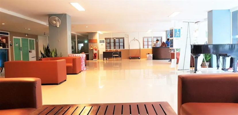 Plaza Residence Jomtien Beach - Large Studio Condo — забронировать отель в Паттайе