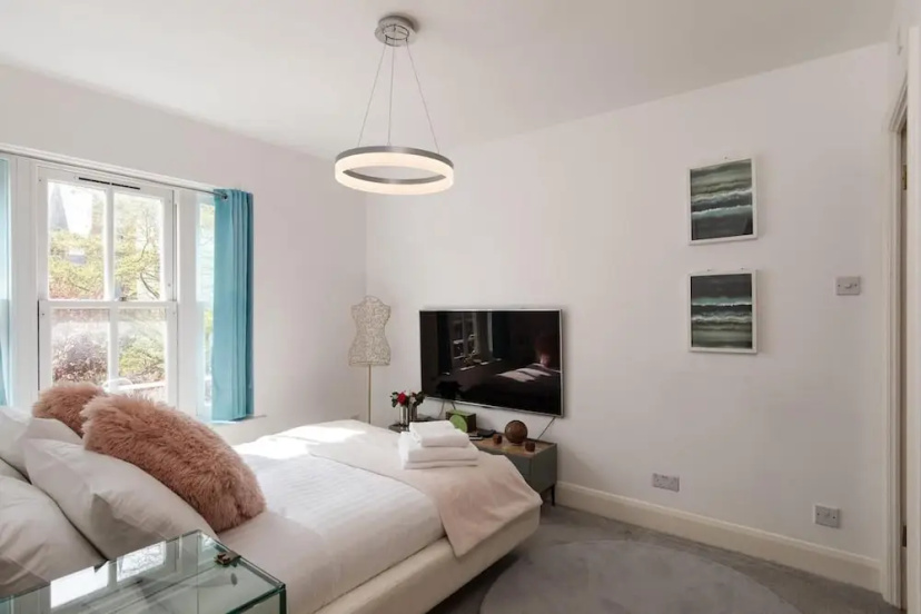 Immaculate 1-bed Apartment in London — отель в Лондоне, Соединенное Королевство