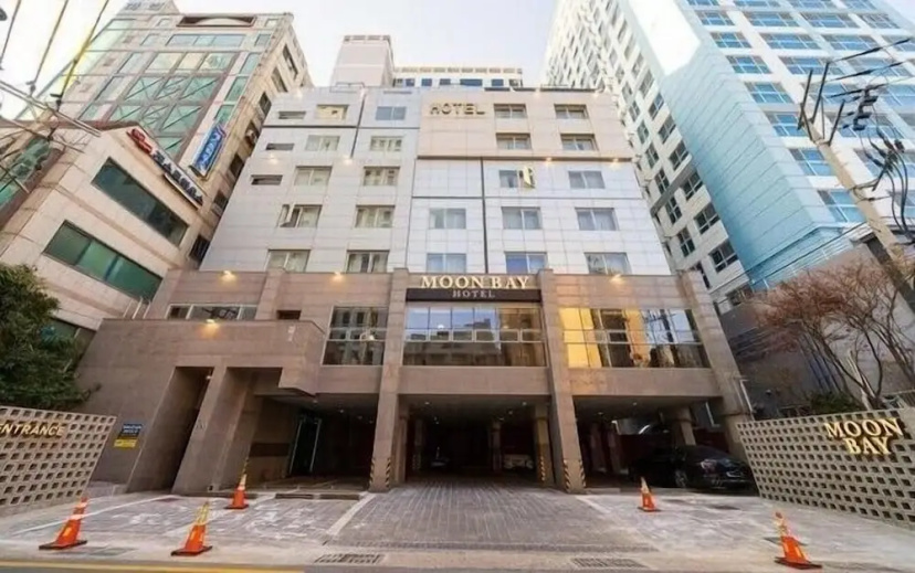 Moon Bay Hotel — отзывы гостей и цены