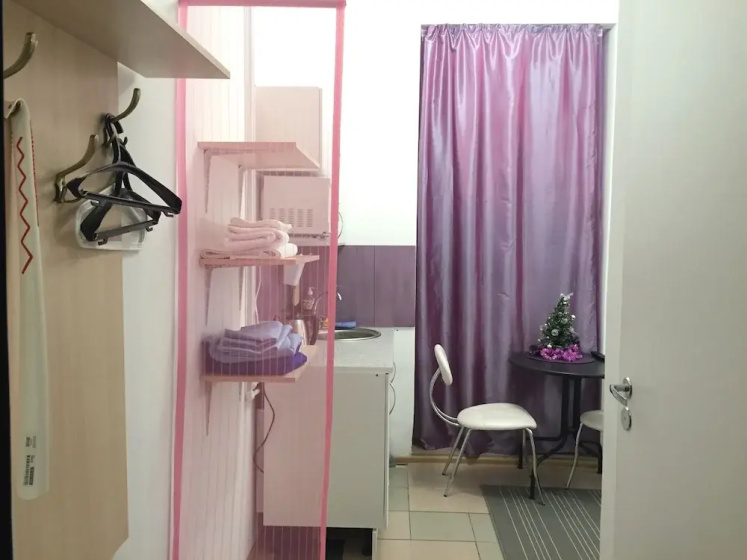 Цены на Studio apartment on 13 Liniya в Санкт-Петербурге
