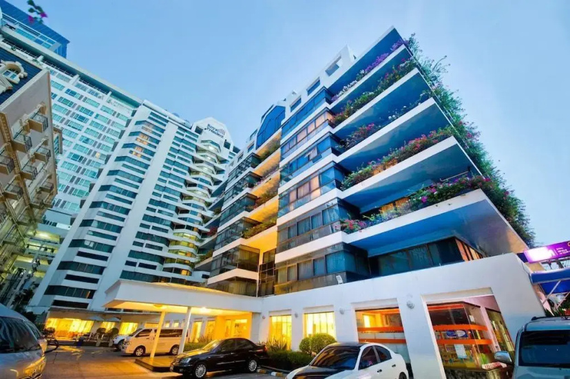 Court Wing Hotel Sukhumvit Bangkok — отель с удобствами в Бангкоке