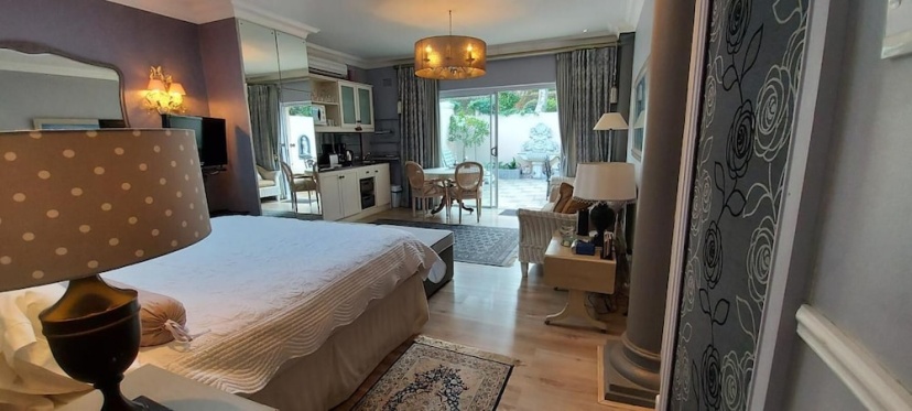 Platinum Suite With Private Terrace! For 2 Guests - Roosboom Luxury Apartment — отель с удобствами в Кейптауне