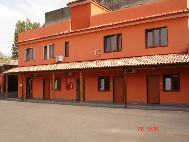 Hotel La Corte — отель с отзывами гостей в Неаполе