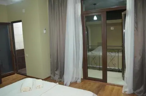 Guest House Madonna — комфортный отель в Кобулети