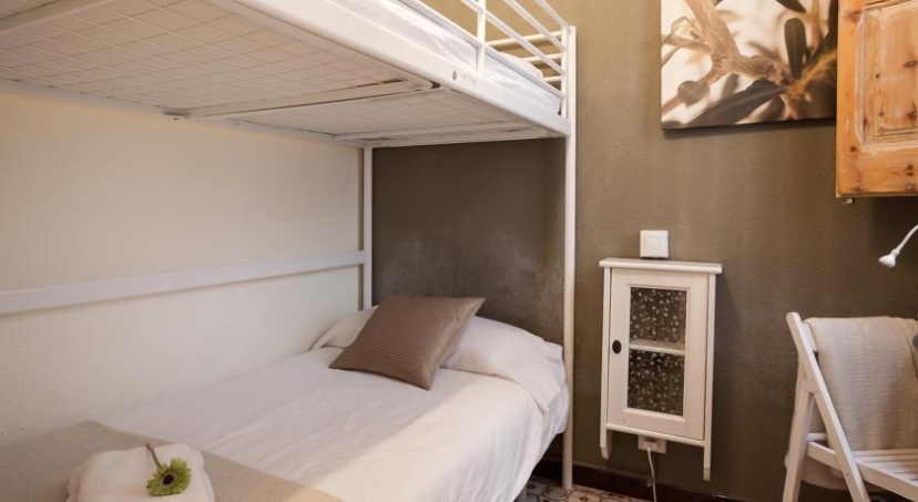 Eixample - Sagrada Familia Aparments — отель в Барселоне, Испания