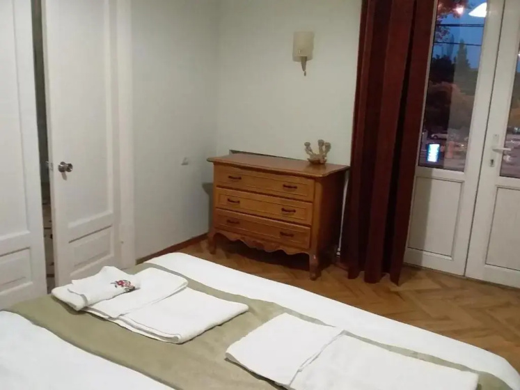 Цены на Irakli's Vere Apartment в Тбилиси