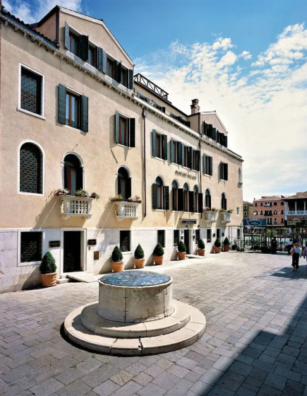 Hotel Foscari Palace 4 — отель в Венеции, Италия